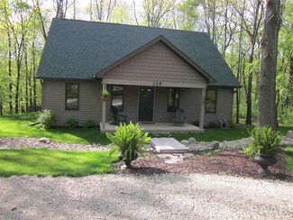 129 Orchard Ct, Dahinda, IL 61428