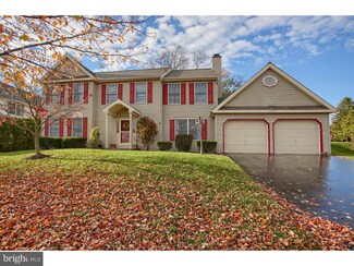 1101 Pepper Ridge Dr, Reading, PA 19606