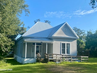 4424 Davis St, Marianna, FL 32446