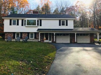 5 Rocky Point Dr, Bow, NH 03304