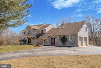 210 Sunset View Dr, Glen Mills, PA 19342