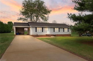 103 Deer Run Ln, Lexington, NC 27292
