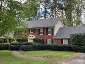 5271 Vernon Lake Dr, Atlanta, GA 30338
