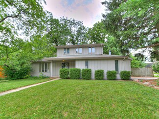 4624 Westbend Dr, Ames, IA 50014