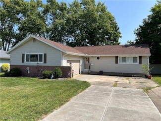440 Ridge Dr, Medina, OH 44256