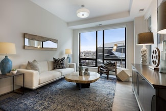 212 10th Ave S Unit 512, Minneapolis, MN 55415
