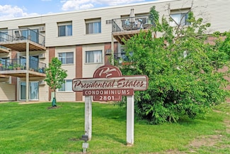 2801 Flag Ave N Unit 314, New Hope, MN 55427