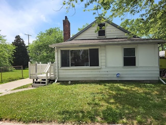 23077 Piper Ave, Eastpointe, MI 48021