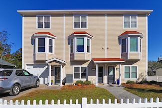 615 Broad St Unit B, Beaufort, NC 28516