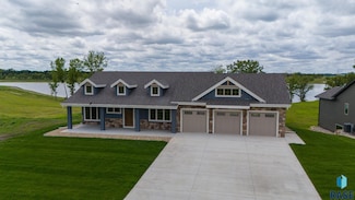 243 Sandpiper Ln, Wentworth, SD 57075