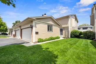 748 Grouse Ct, Deerfield, IL 60015