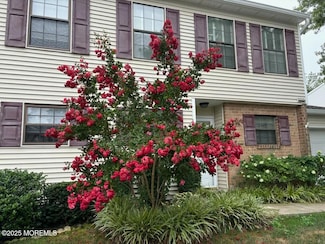 35 Apple Dr, Spring Lake, NJ 07762