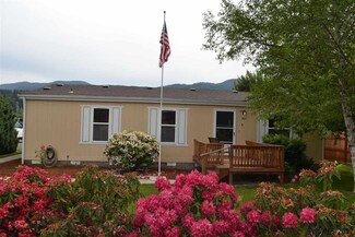760 SE Kingwood Ave, Mill City, OR 97360