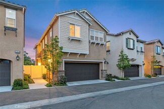 12826 W Hemingway Dr, San Fernando, CA 91340