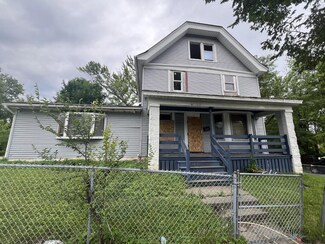 1033 W Keefe Ave, Milwaukee, WI 53206
