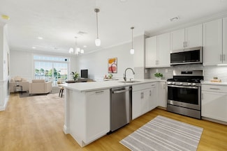 320 Middlesex Ave Unit B-204, Medford, MA 02155