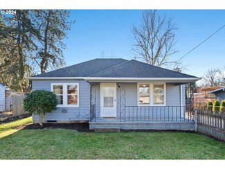 17132 SE Stephens St, Portland, OR 97233