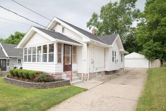 1143 Diamond Ave NE, Grand Rapids, MI 49503