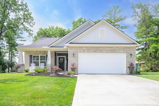 1408 Whispering Pines Ln, Bellefontaine, OH 43311