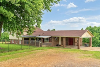 3037 Tunnel Rd, Westmoreland, TN 37186
