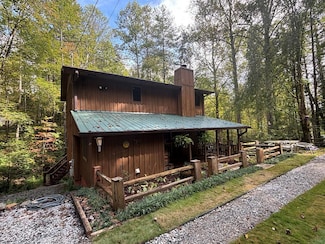 168 Limestone Dr, Franklin, NC 28734