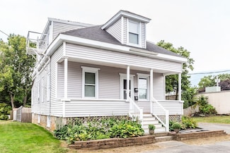 6 Roosevelt St, Acushnet, MA 02743