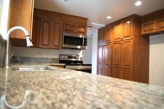 1241 W Mayberry Ave, Hemet, CA 92543