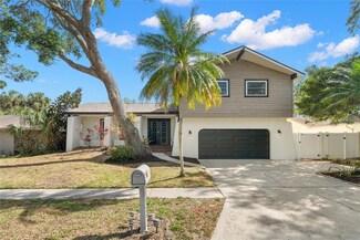 9332 Fairweather Dr, Largo, FL 33773