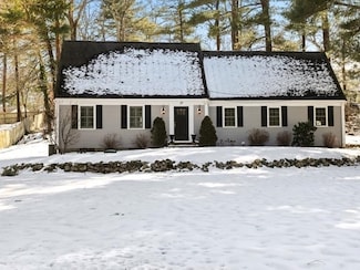 17 Minuteman Rd, Hingham, MA 02043