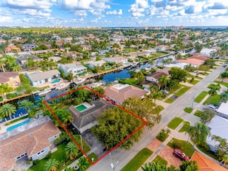 2411 NE 46th St, Lighthouse Point, FL 33064