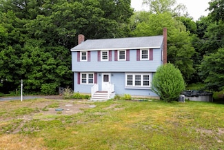 49 Farnham Rd, Rowley, MA 01969