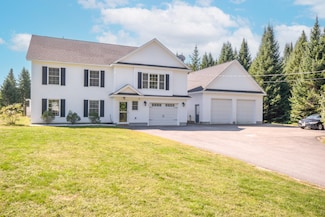 10 Riverside Ridge Rd, Windham, ME 04062
