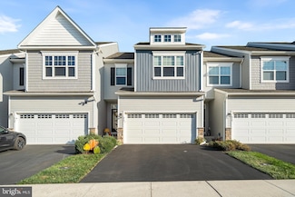 317 Ridgewood Dr, Royersford, PA 19468