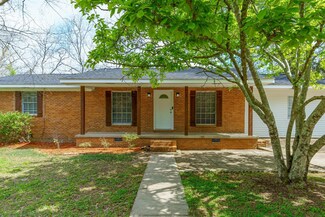 110 Garden Ln, Petal, MS 39465