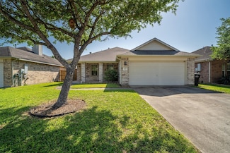 999 Hamilton St, Alvin, TX 77511