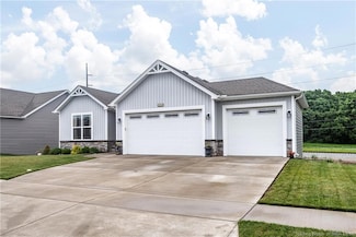 4242 Recreation Way, Jeffersonville, IN 47130