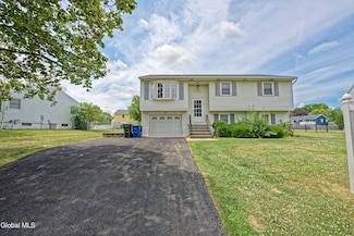 8 Mazurki Ct, Cohoes, NY 12047
