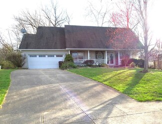 3185 Tuscarora Ct, Hamilton, OH 45011
