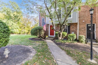 838 Woodlyn Dr S, Cincinnati, OH 45230