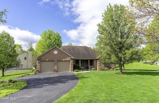 216 Red Fox Dr Unit 36, Duncansville, PA 16635