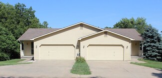 828 C & CC Dondee Dr, Manhattan, KS 66502