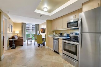2951 S Bayshore Dr Unit 815, Miami, FL 33133
