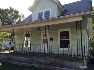 2205 Decamp Ave, Elkhart, IN 46517