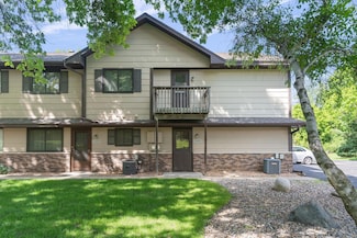 13405 Zenith Ln, Eden Prairie, MN 55346