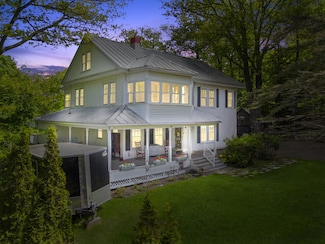 103 Taylor Woods Rd, Belgrade, ME 04917