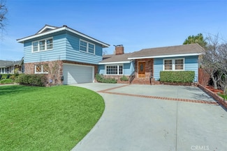 23805 Oxnard St, Woodland Hills, CA 91367