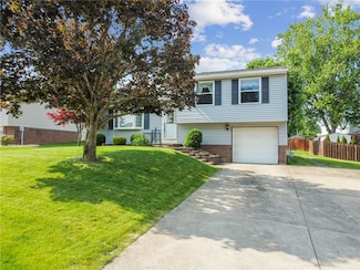211 Old Meadow Dr, Greensburg, PA 15601