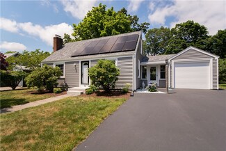 73 Brewster Dr, Warwick, RI 02889