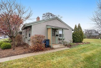 3412 Edgewood Dr, Ann Arbor, MI 48104