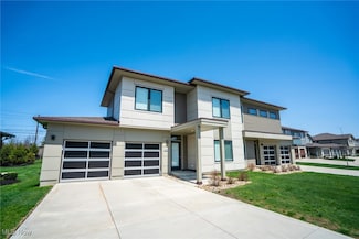 29150 Addison Ct, Cleveland, OH 44124